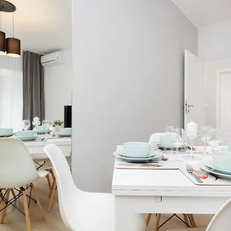 Zoliborz By Renters Апартаменты *