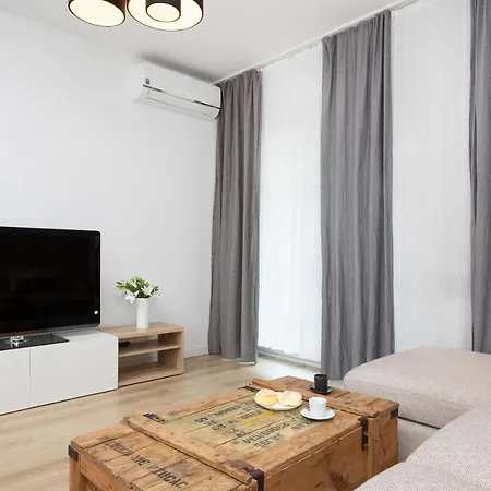 Zoliborz By Renters Варшава
