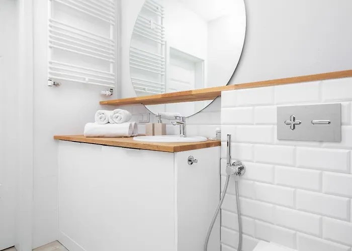 Zoliborz By Renters Apartment