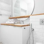 Zoliborz By Renters Lägenhet