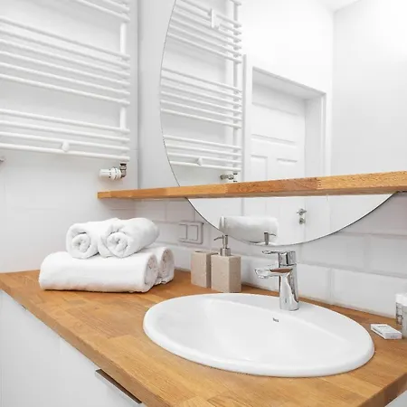 Apartment Zoliborz By Renters